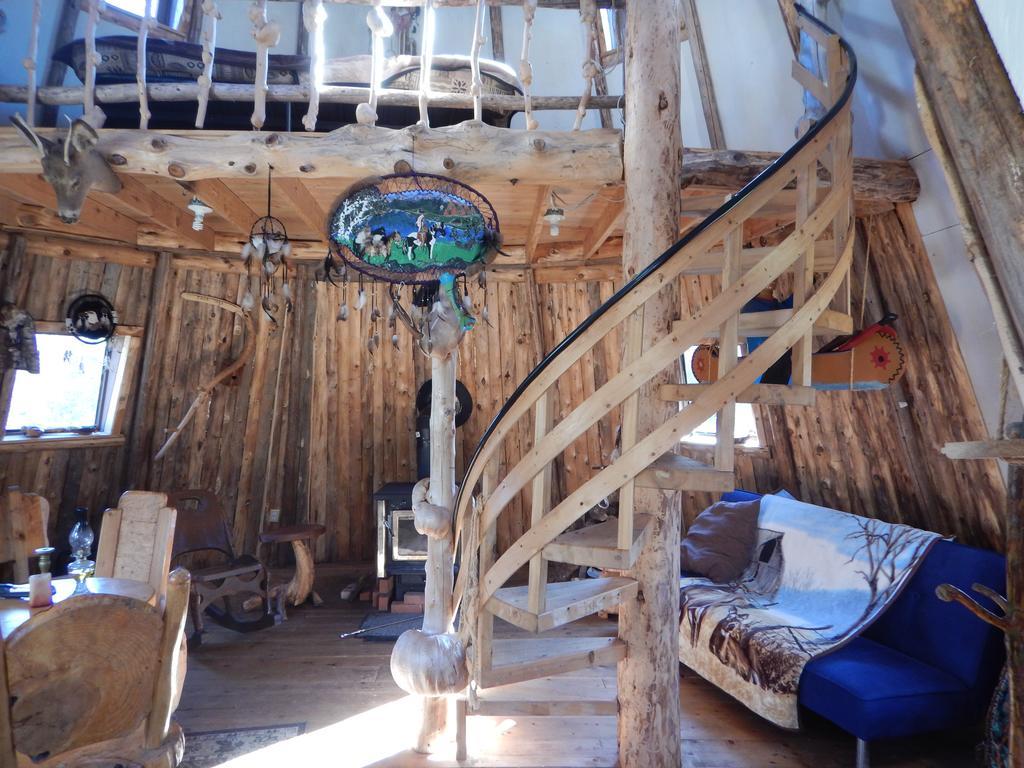 Aux Tipis De La Riviere Sauvage Villa Saint Romain Exterior photo
