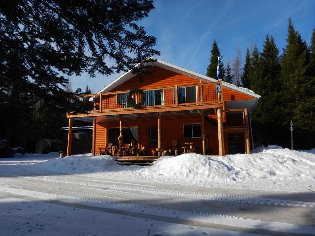 Aux Tipis De La Riviere Sauvage Villa Saint Romain Exterior photo
